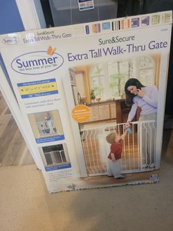 Summer White Baby/Pet Gate 28"-47.5" x 36" tall