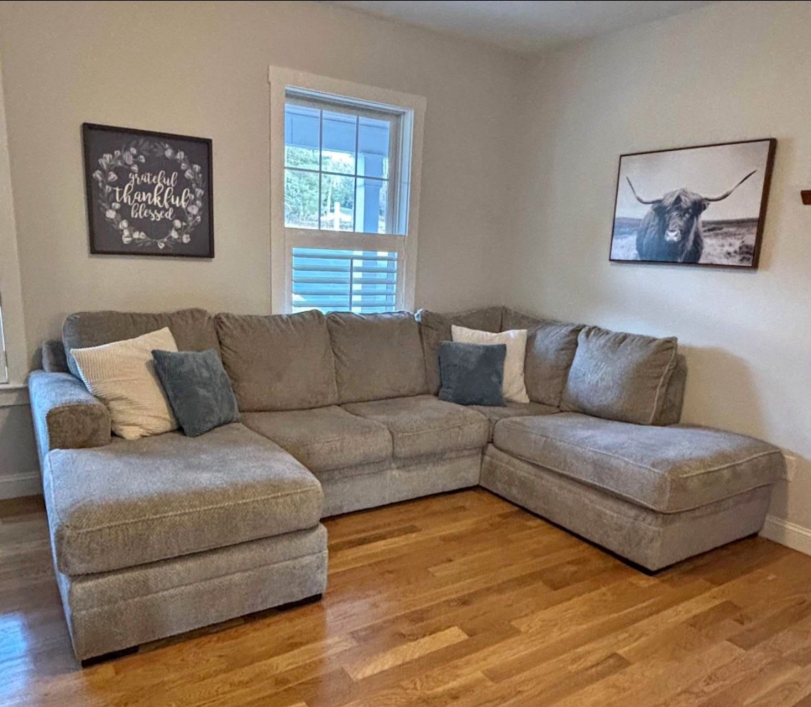 Comfortable Cream Sectional