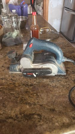 6.5-amp 3-1/4 in corded planer kit with 2 reversible woodrazer