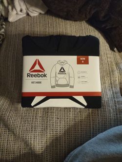 Reebok Kids Hoodie Medium (8)