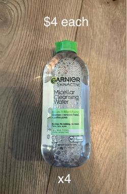 Miscellaneous bath/body products.