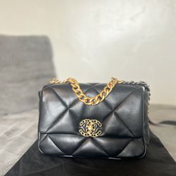 Chanel 19 Small Handbag