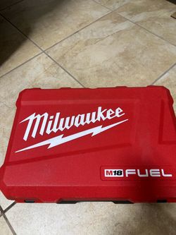Milwaukee Drill Kit