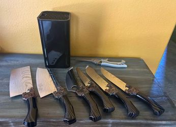 8 piece chef  kitchen set knives. Brown lionhead design