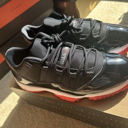 Air Jordan 11 Low Retro Men Size 10