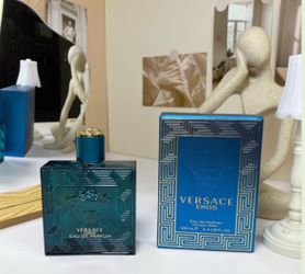 Versace  perfume