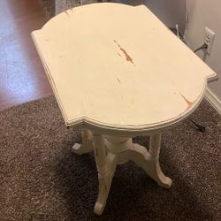 Free End Table 