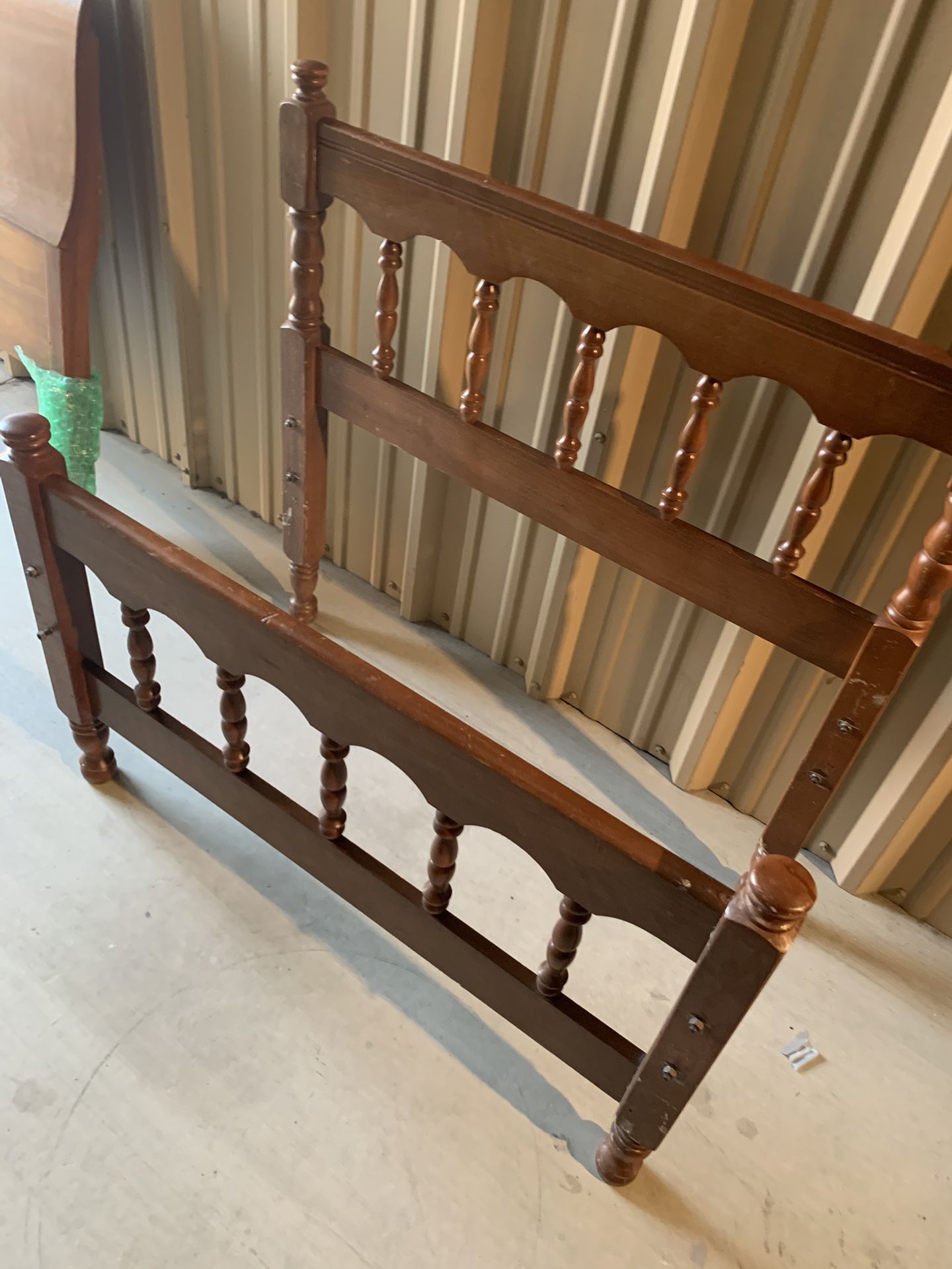 Twin Size Trundle Bed