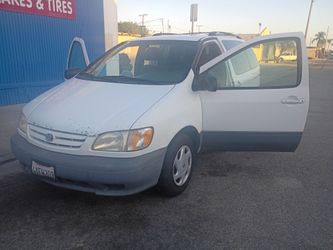 2002 Toyota Sienna