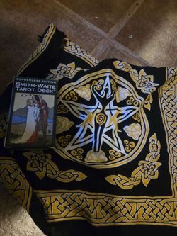 Tarot deck + tapestry