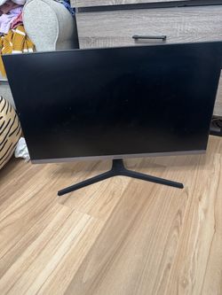 Samsung 4K Monitor office gaming photo