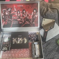 GLAMLITE X KISS FULL MAKE UP COLLECTION LIMITED EDITION WITH PR BOX 