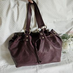 Women's Yves Saint Laurent Purple Soft Leather Luxury Medium Handbag  (EXCELLENT SHAPE)