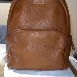Large Michael Kors Backpack for Sale in Antioch, CA - OfferUp