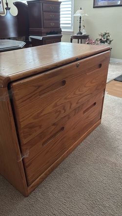 Heavy duty filing cabinet