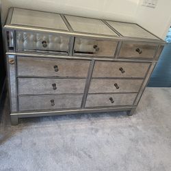 Hayworth Dresser 