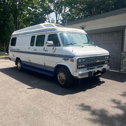 DON’T MISS OUT! 1994 Chevy Roadtrek
