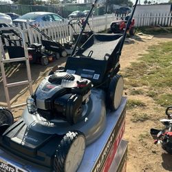 22 in. 140 cc Briggs & Stratton Walk Behind Gas Self-Propelled Lawn Mower with Front Wheel Drive and Bagger