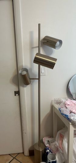 Trio floor lamp