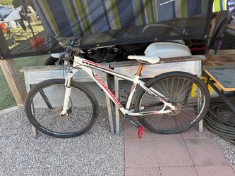 Specialized 29er hard rock sport sz med 17.5