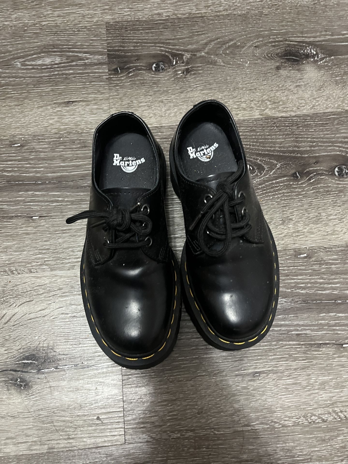 Platform Casual Dr. Martens 