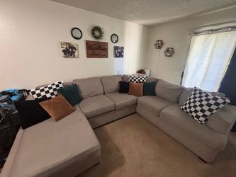 Sectional couch