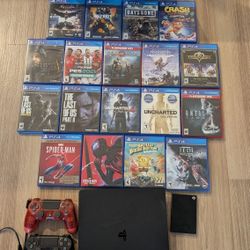 In Box PS4 Slim 500 GB, 2 Tb External Drive, 18 Games 