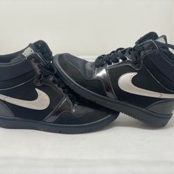 Black Womens Wedge Nike Size 8.5