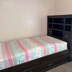 Twin Trundle Bed