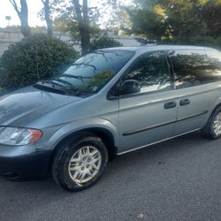 2004 Dodge Caravan