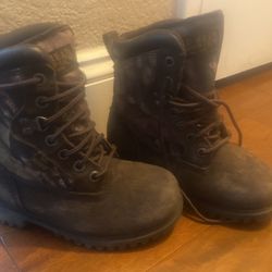 Boots Red Head Brand