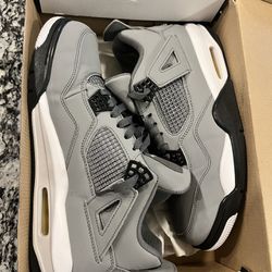 Jordan 4s Cool Grey Size 11