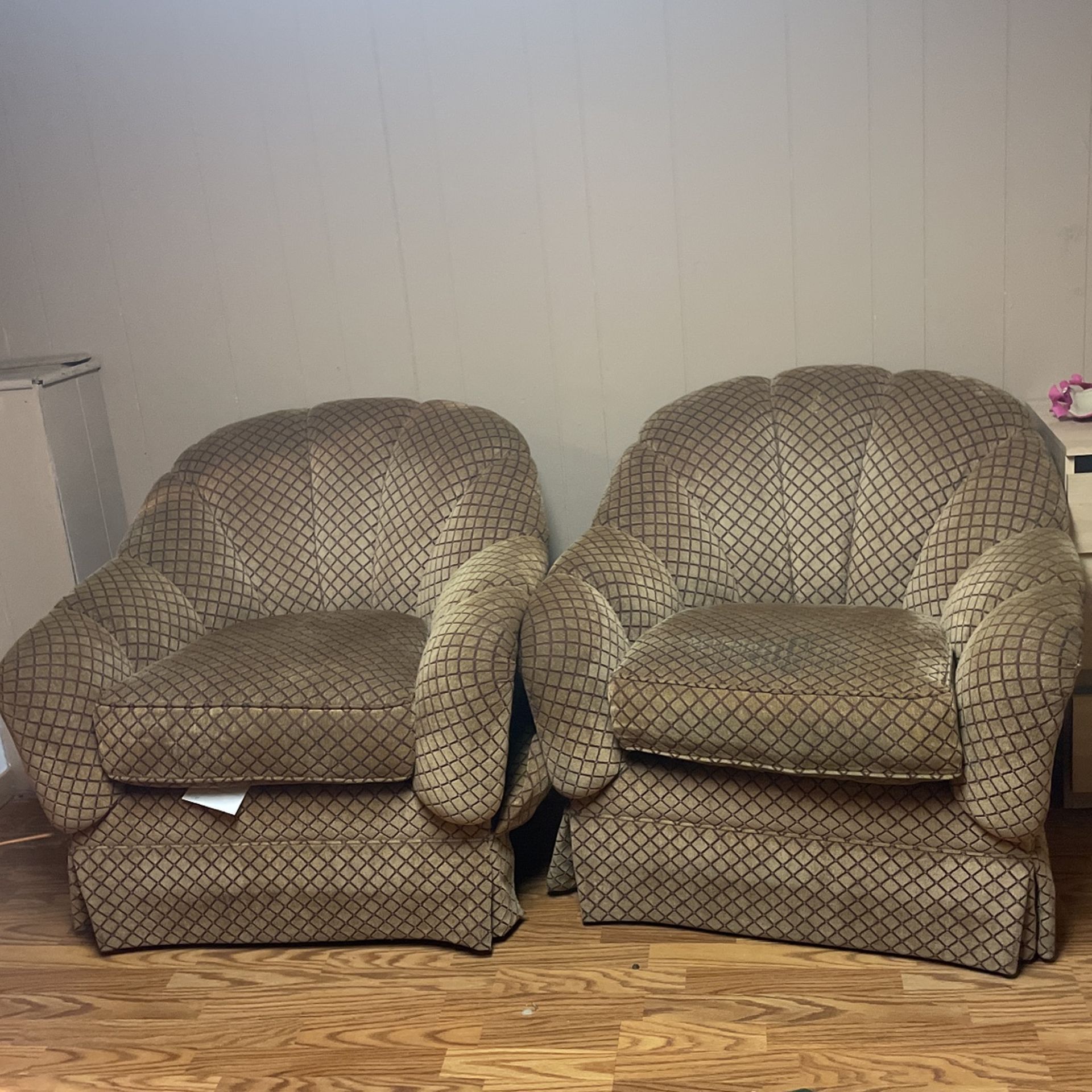 Set Of 2 Individual Couches 