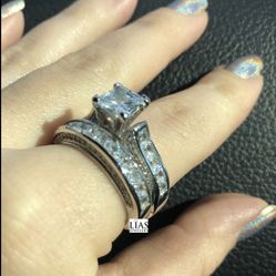 New 18k White Gold Wedding Ring Set 