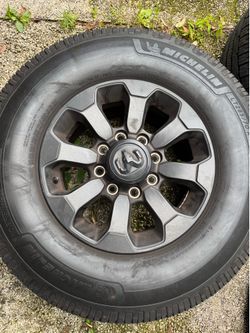 4 Wheels and Tires off 2023 Ram 2500 Powerwagon