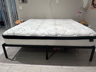 King Bedframe - Black