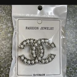 Silver Brooch With Pearls 