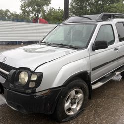 2003 Nissan Xterra 3.3L For Parts