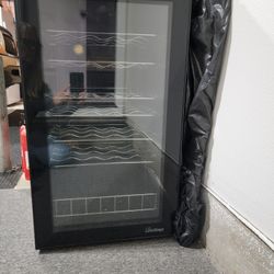 Vinotemp VT-34 TS wine refrigerator