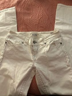 STRAIGHT VINTAGE LOW RISED WHITE JEANS
