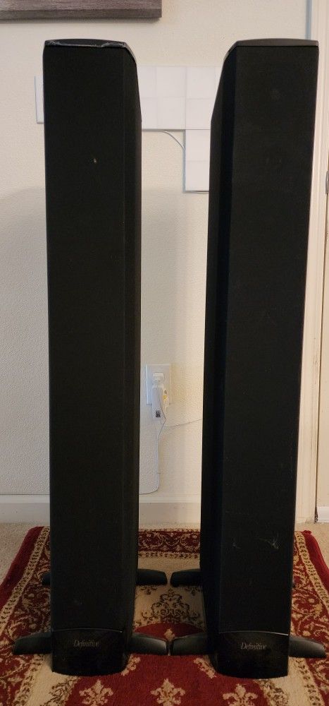 Definitive Technology BP-8040ST Bipolar floor-standing speaker with built-in powered subwoofer