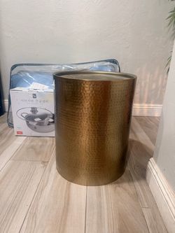 Metal stand