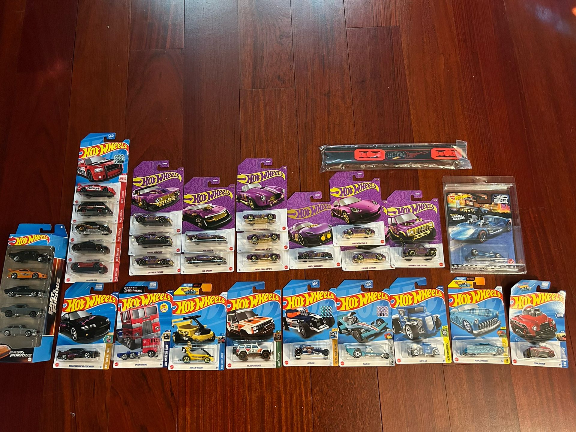 Hot Wheels Treasure Hunt Lot, 57th Anniversary Edition, Hard To Find Cars
