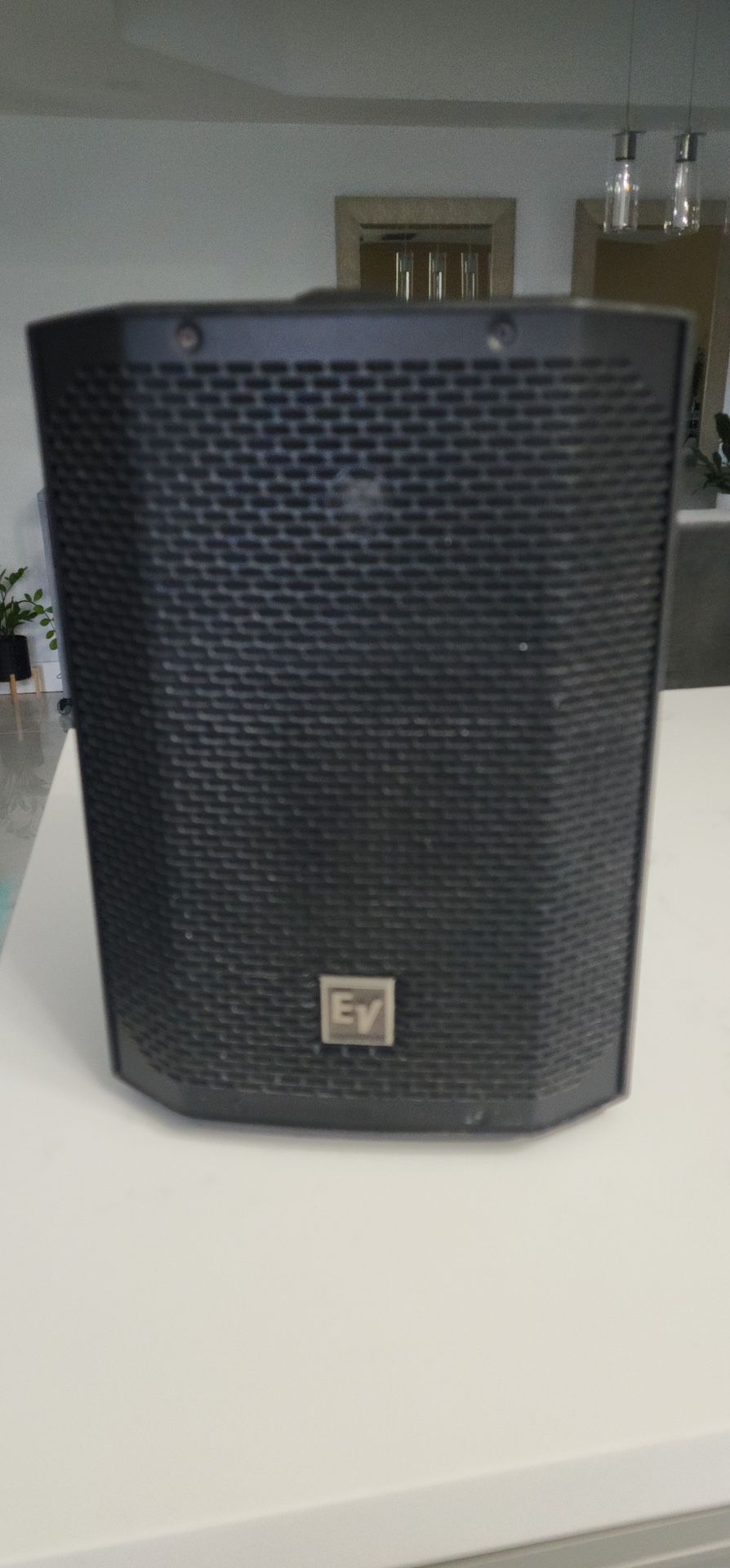 EV  Everse 8 Wireless Bluetooth Speaker