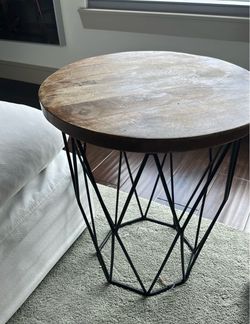 Round Wood Top Side Table with Metal Base