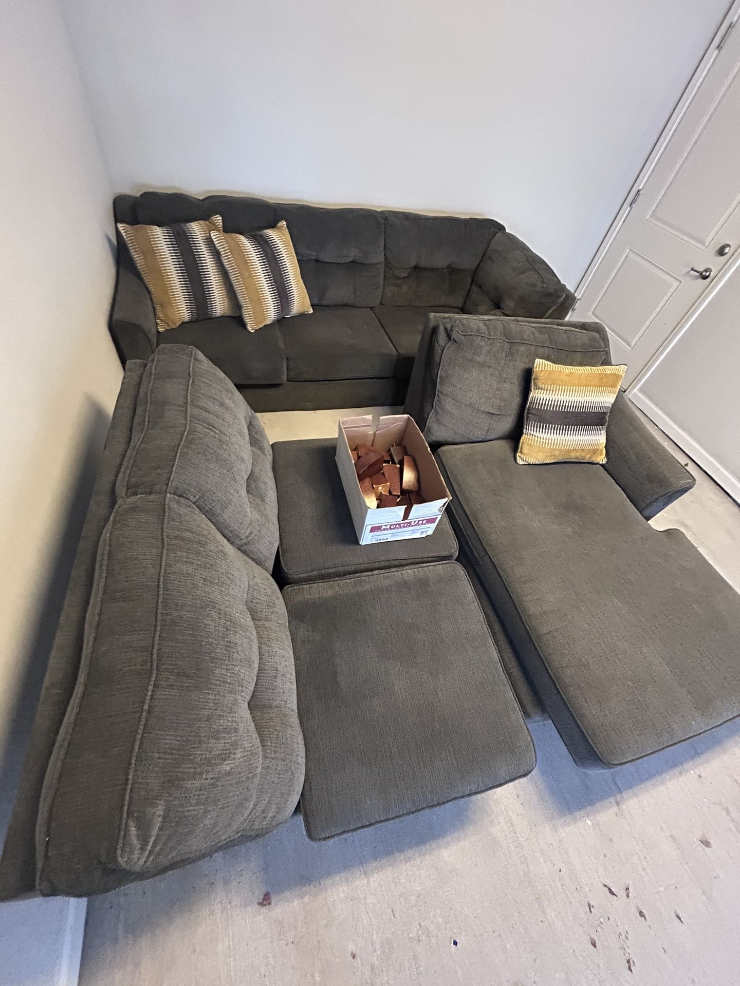 3 Piece Couch Sectional