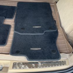 Car Mats For Mercedez - ML350