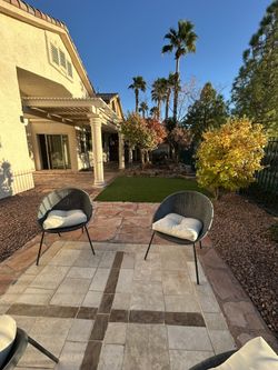 4 Comfortable Modern (Mid Century Style) Patio Chairs