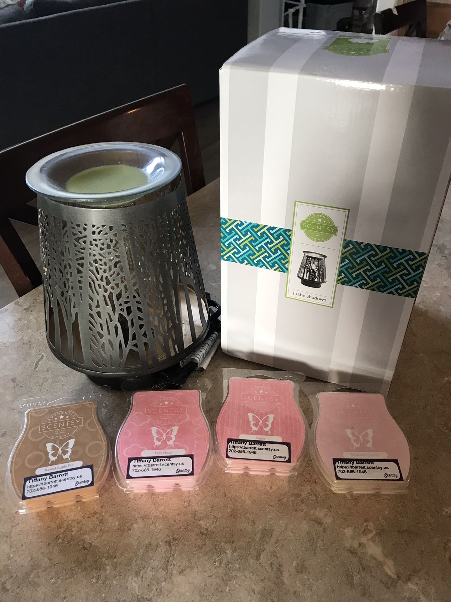 Scentsy warmer and bars