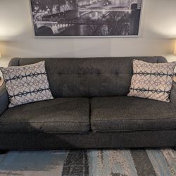 Pull-Out Couch With Memory Foam Mattress